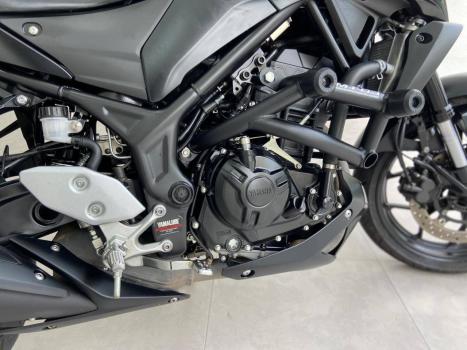 YAMAHA MT-03 300 , Foto 5