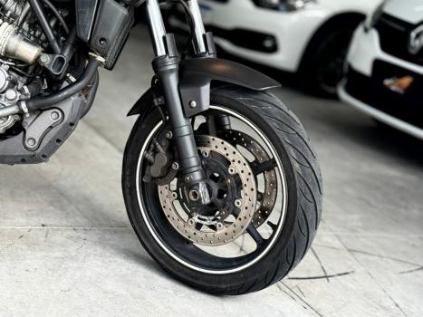 YAMAHA MT-03 660 , Foto 9
