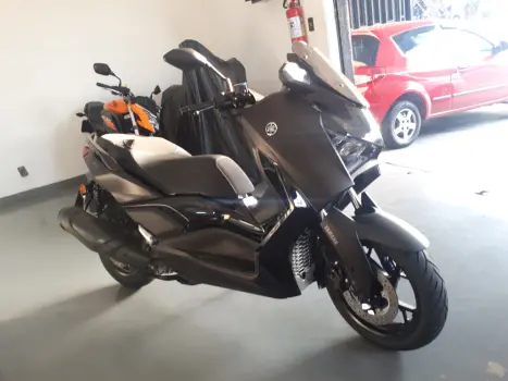 YAMAHA XMax 300 , Foto 2