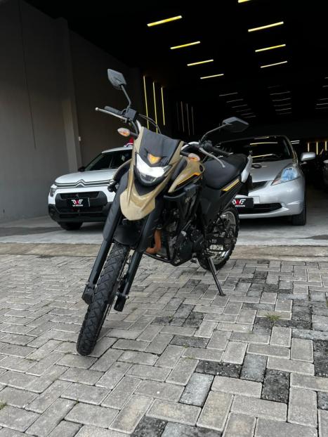 YAMAHA XTZ 250 LANDER, Foto 3