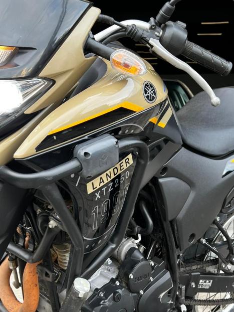 YAMAHA XTZ 250 LANDER, Foto 5
