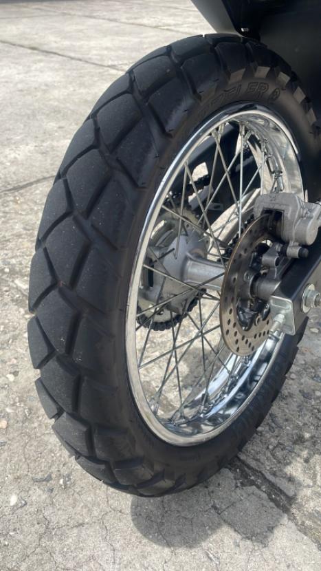 YAMAHA XTZ 250 LANDER, Foto 4