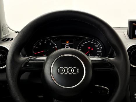 AUDI A1 1.4 16V TFSI ATRACTION S-TRONIC AUTOMTICO, Foto 9