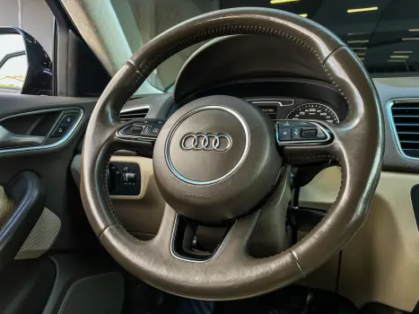AUDI Q3 2.0 4P TFSI AMBIENTE QUATTRO S-TRONIC AUTOMTICO, Foto 6