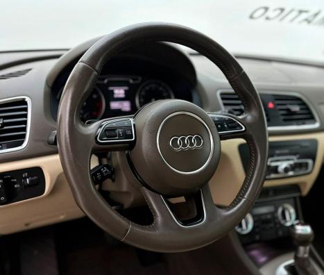 AUDI Q3 2.0 4P TFSI AMBIENTE QUATTRO S-TRONIC AUTOMTICO, Foto 10