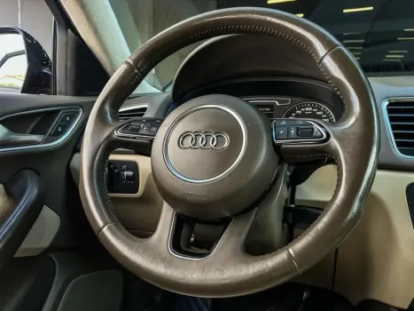 AUDI Q3 2.0 4P TFSI AMBIENTE QUATTRO S-TRONIC AUTOMTICO, Foto 10