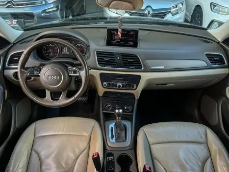 AUDI Q3 2.0 4P TFSI AMBIENTE QUATTRO S-TRONIC AUTOMTICO, Foto 11