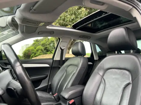 AUDI Q3 2.0 4P TFSI AMBIENTE QUATTRO S-TRONIC AUTOMTICO, Foto 6