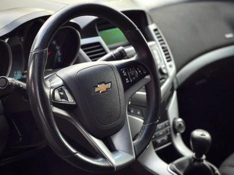 CHEVROLET Cruze Hatch 1.8 16V 4P LT SPORT6 FLEX, Foto 2