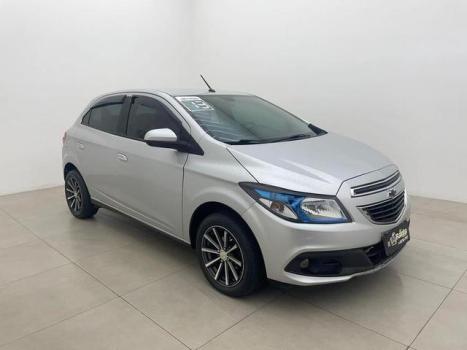 CHEVROLET Onix Hatch 1.4 4P FLEX LT, Foto 2