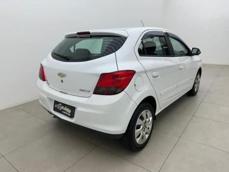 CHEVROLET Onix Hatch 1.4 4P FLEX LT, Foto 3