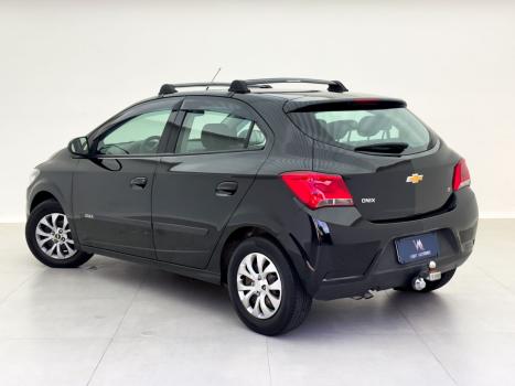 CHEVROLET Onix Hatch 1.4 4P FLEX LT, Foto 6