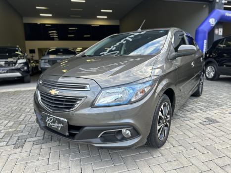 CHEVROLET Onix Hatch 1.4 4P FLEX LTZ, Foto 5