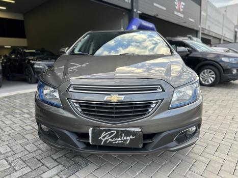 CHEVROLET Onix Hatch 1.4 4P FLEX LTZ, Foto 6