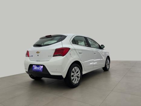 CHEVROLET Onix Hatch 1.4 4P FLEX LT, Foto 6
