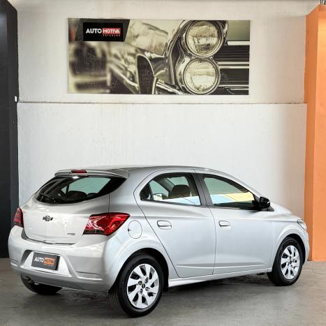 CHEVROLET Onix Hatch 1.0 4P FLEX JOY BLACK, Foto 4
