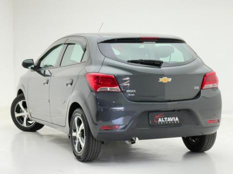 CHEVROLET Onix Hatch 1.4 4P FLEX LTZ, Foto 4