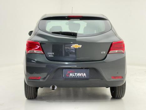 CHEVROLET Onix Hatch 1.4 4P FLEX LTZ, Foto 5