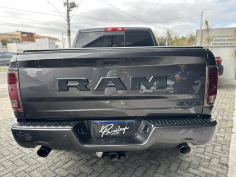 DODGE Ram 5.7 V8 32V 4P HEMI LARAMIE NIGHT EDITION 4X4 AUTOMTICO, Foto 4