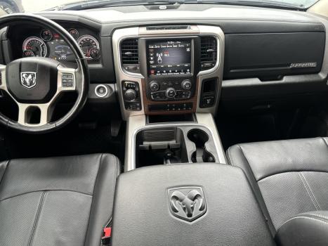 DODGE Ram 5.7 V8 32V 4P HEMI LARAMIE NIGHT EDITION 4X4 AUTOMTICO, Foto 9