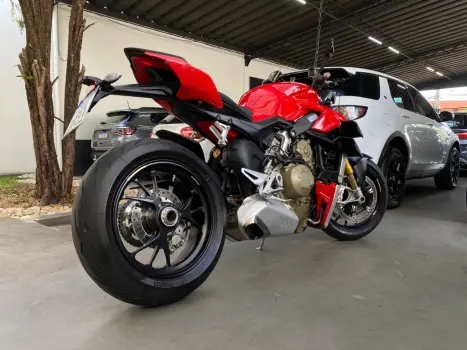 DUCATI Streetfighter 1100 V4 S , Foto 3