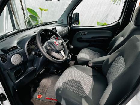 FIAT Doblo 1.8 16V 4P FLEX ESSENCE 7 LUGARES, Foto 16