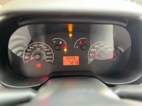 FIAT Punto 1.4 4P FLEX ATTRACTIVE ITALIA, Foto 11