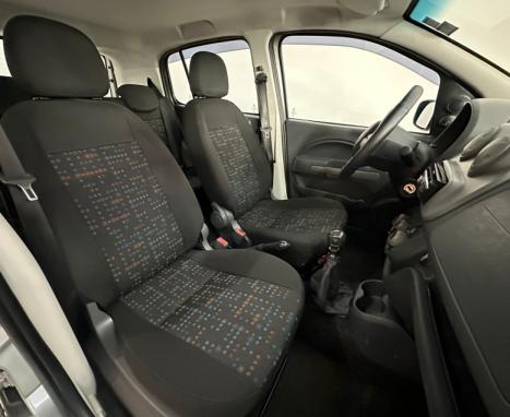FIAT Uno 1.0 4P FLEX EVO VIVACE CELEBRATION, Foto 6