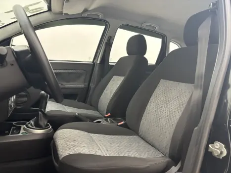 FORD Fiesta Hatch 1.6 4P ROCAM FLEX, Foto 14