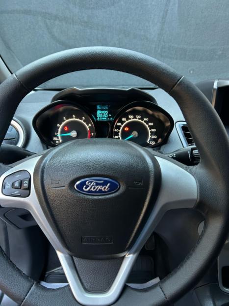 FORD Fiesta Hatch 1.6 16V 4P SEL FLEX, Foto 10