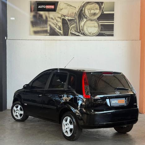 FORD Fiesta Hatch 1.6 4P, Foto 4