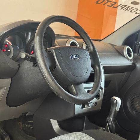 FORD Fiesta Hatch 1.6 4P, Foto 7