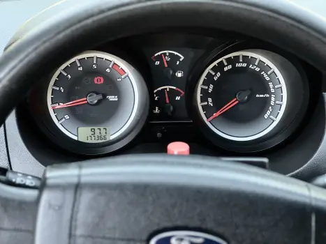 FORD Fiesta Hatch 1.6, Foto 6