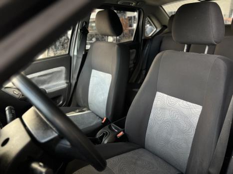 FORD Fiesta Sedan 1.6 4P FLEX, Foto 2