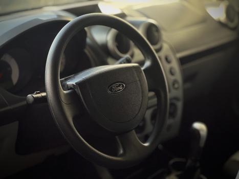 FORD Fiesta Sedan 1.6 4P FLEX, Foto 3
