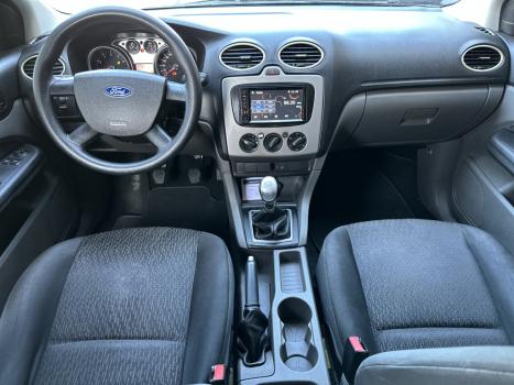 FORD Focus Hatch 1.6 4P, Foto 6