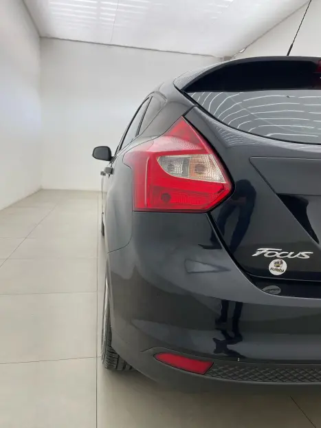 FORD Focus Hatch 1.6 16V 4P FLEX S, Foto 6