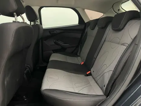 FORD Focus Hatch 1.6 16V 4P FLEX S, Foto 9
