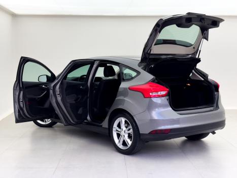 FORD Focus Hatch 1.6 16V 4P SE FLEX, Foto 7