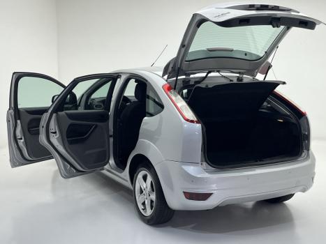FORD Focus Hatch 2.0 16V 4P SE DIRECT, Foto 10