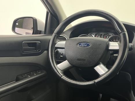 FORD Focus Hatch 2.0 16V 4P SE DIRECT, Foto 13