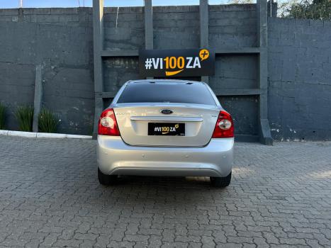 FORD Focus Sedan 2.0 16V 4P GLX FLEX, Foto 5