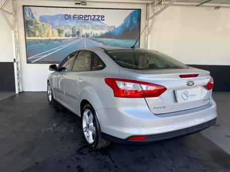 FORD Focus Sedan 2.0 16V 4P FLEX SE POWERSHIFT AUTOMTICO, Foto 9