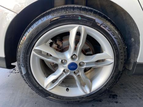 FORD Focus Sedan 2.0 16V 4P FLEX SE POWERSHIFT AUTOMTICO, Foto 10