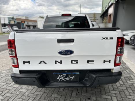 FORD Ranger 2.2 16V XLS DIESEL 4X4 CABINE DUPLA AUTOMTICO, Foto 4