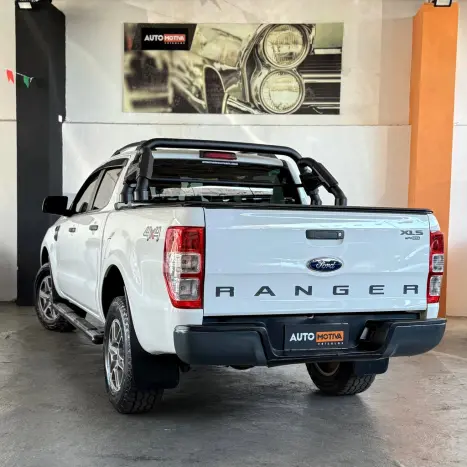 FORD Ranger 2.2 16V XLS DIESEL CABINE DUPLA AUTOMTICO, Foto 4