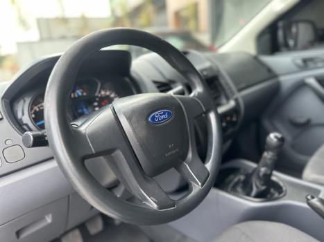 FORD Ranger 2.5 16V XL CABINE DUPLA, Foto 4