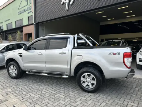 FORD Ranger 3.2 20V XLT 4X4 CABINE DUPLA TURBO DIESEL, Foto 8