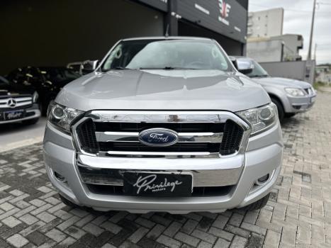 FORD Ranger 3.2 20V XLT 4X4 CABINE DUPLA TURBO DIESEL AUTOMTICO, Foto 3