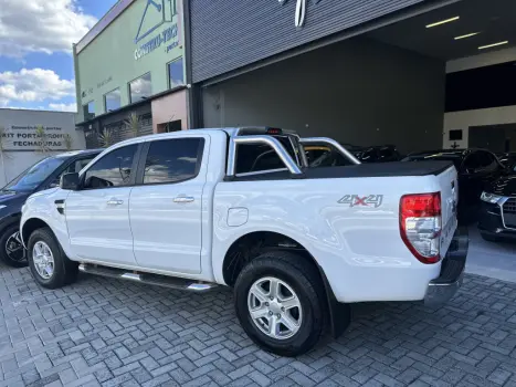 FORD Ranger 3.2 20V XLT 4X4 CABINE DUPLA TURBO DIESEL, Foto 8